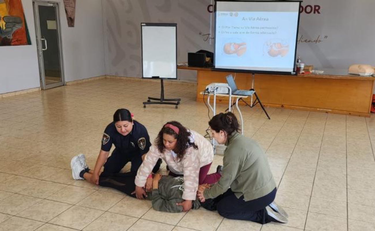 Imparte Dirección de Bomberos curso de primeros auxilios a maestros y maestras “sombra”