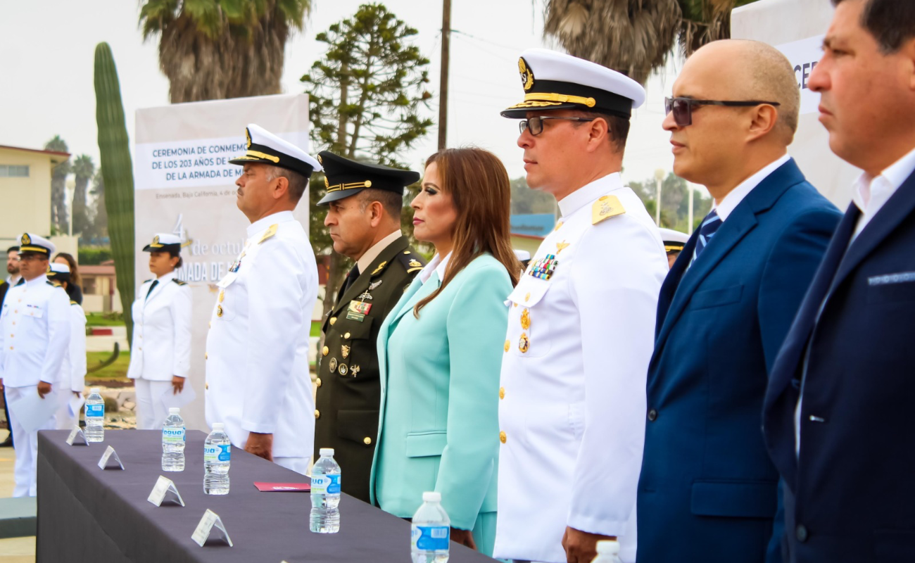 Reconoce alcaldesa labor de la Armada de México en seguridad, salvamento y ayuda humanitaria