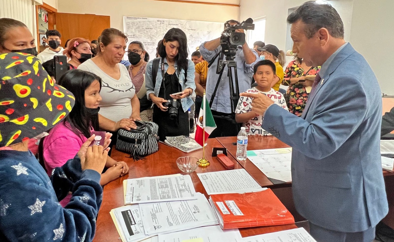 Reportan falta de maestros en 17 escuelas de Tijuana