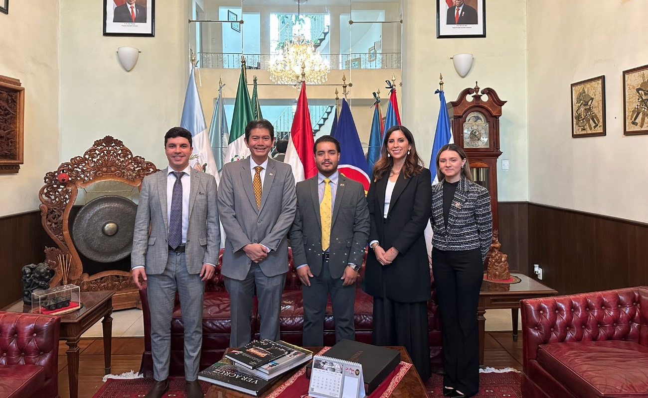 Explorarán Embajadas oportunidades de inversión en la mega región Cali-Baja