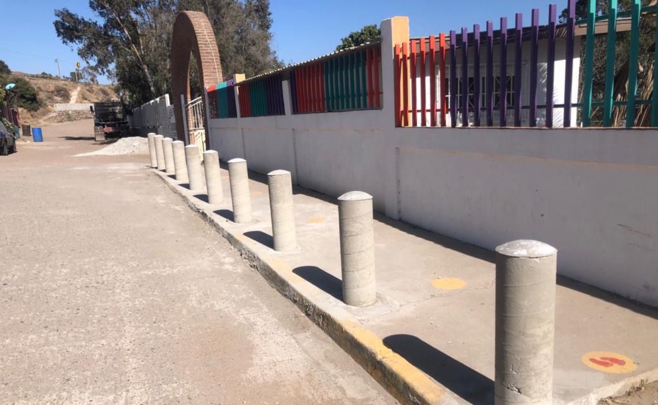 Construyen obras de protección en jardín de niños “Estefanía Castañeda” de Rosarito