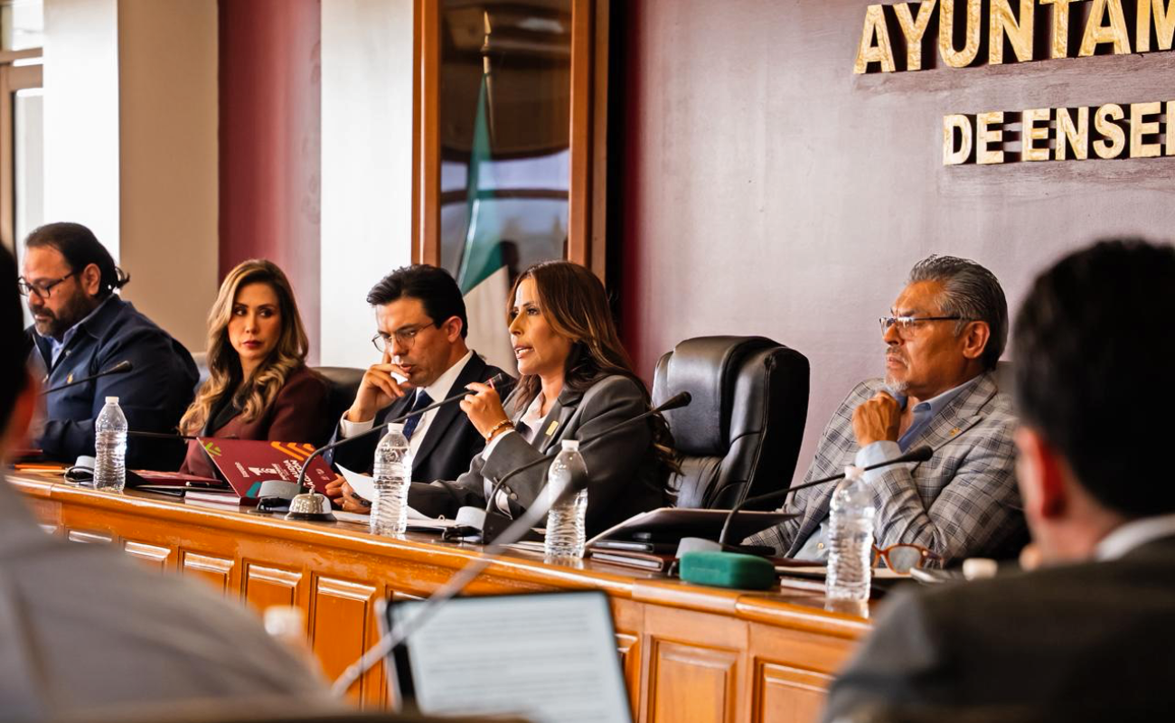 Presenta Claudia Agatón Informe de Gobierno ante el Cabildo de Ensenada