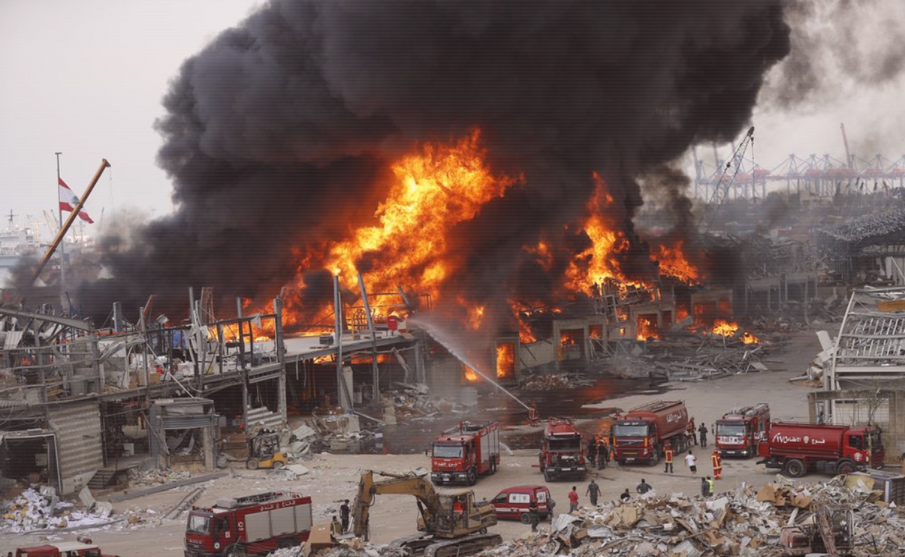 Nuevo incendio en puerto de Beirut a un mes de mega explosión