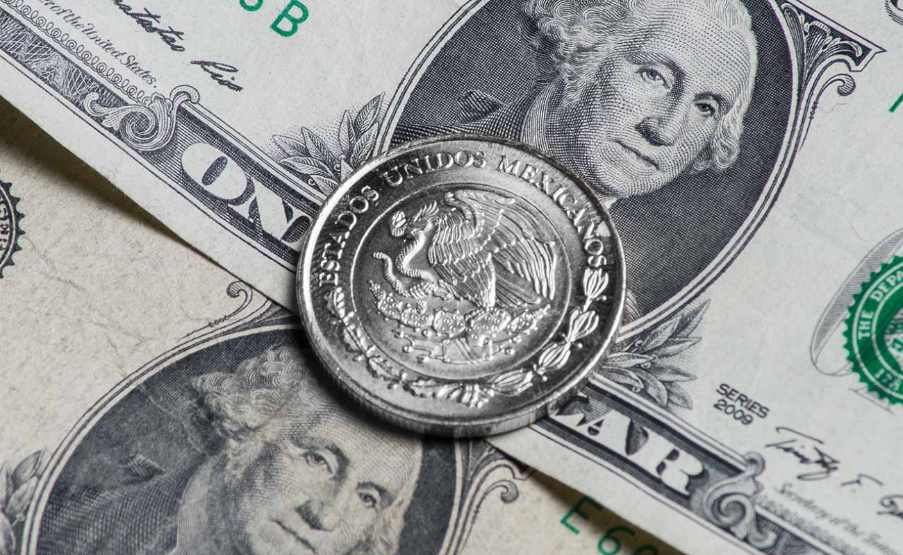 Tensión por TLCAN provoca la quinta caída de la moneda mexicana