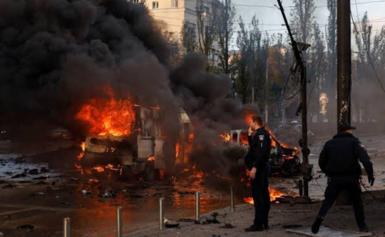 Lanza Rusia ataques a Kiev y otras ciudades ucranianas
