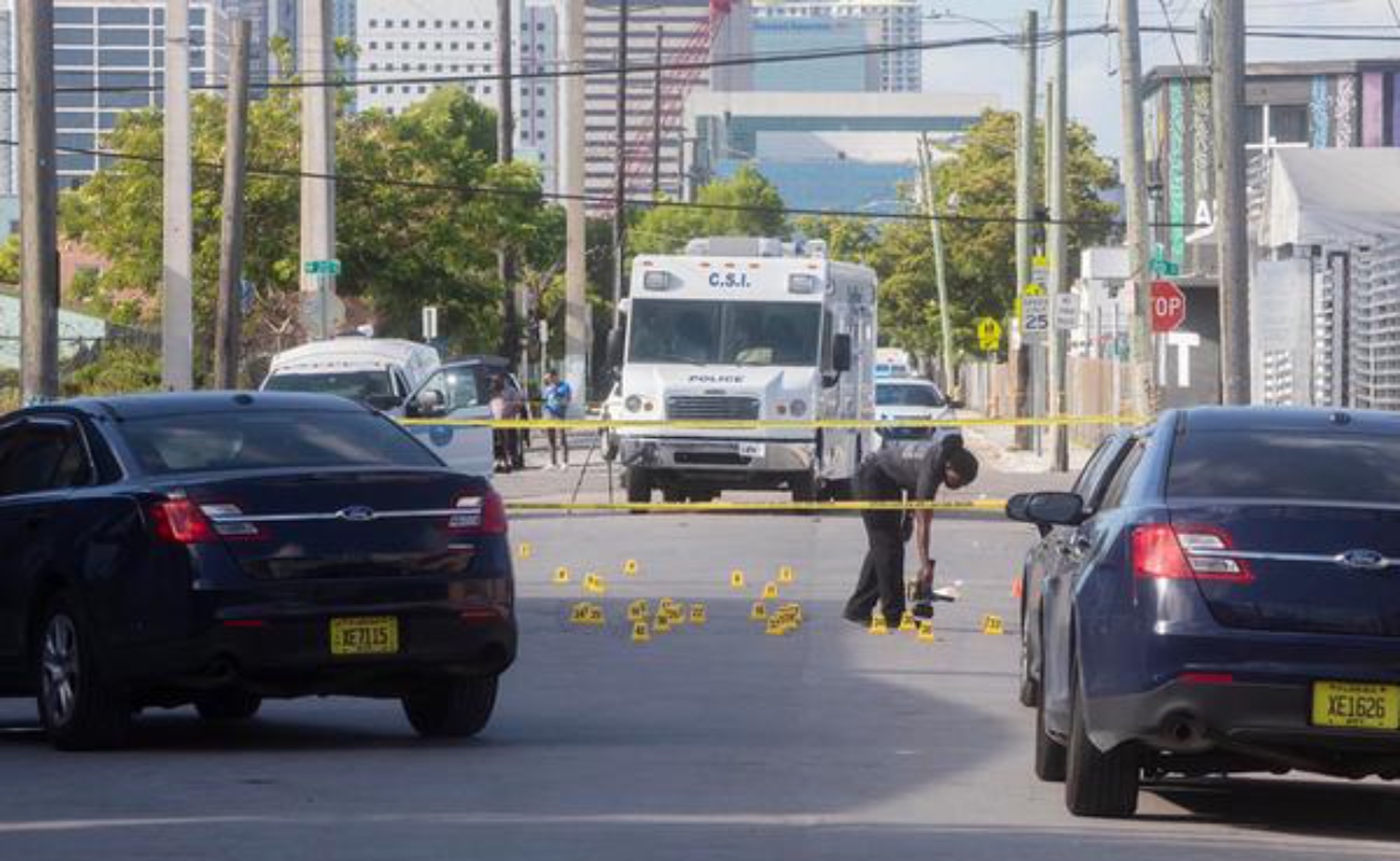 Dos muertos y más de 20 heridos deja tiroteo en Miami