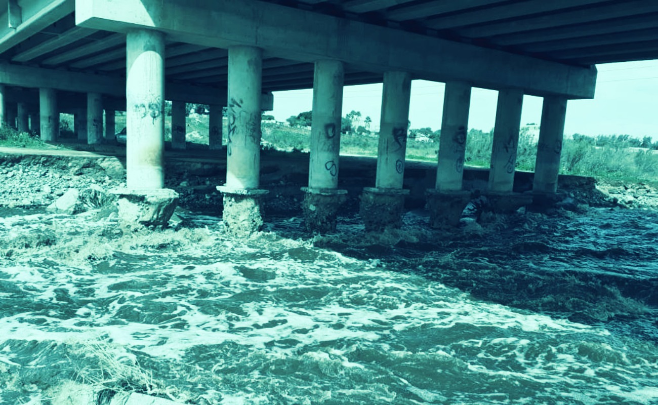Detectan posible daño en puente del Arroyo Santo Domingo en Vicente Guerrero
