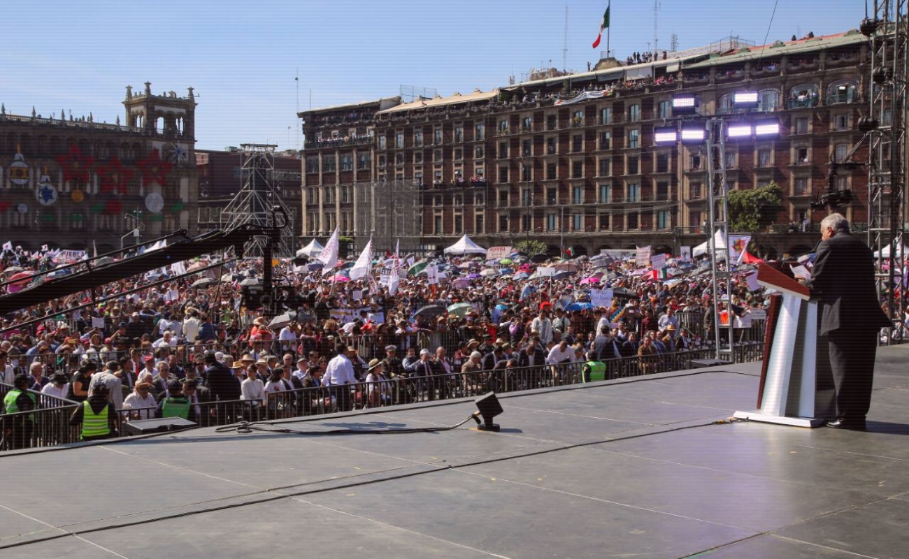 López Obrador pide un año más para lograr cambios de gobierno