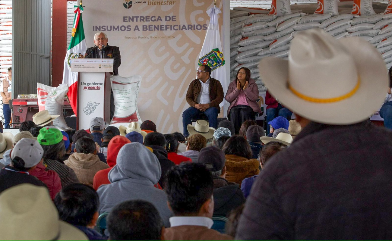 Con entrega gratuita en Puebla, arranca programa Fertilizantes para el Bienestar 2024 con cobertura nacional por segundo año