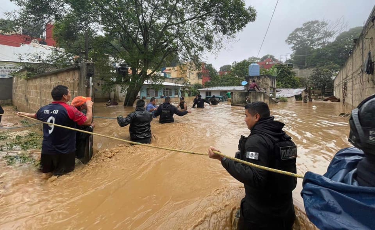 Deja “Grace” siete muertos y 22 municipios incomunicados en Veracruz