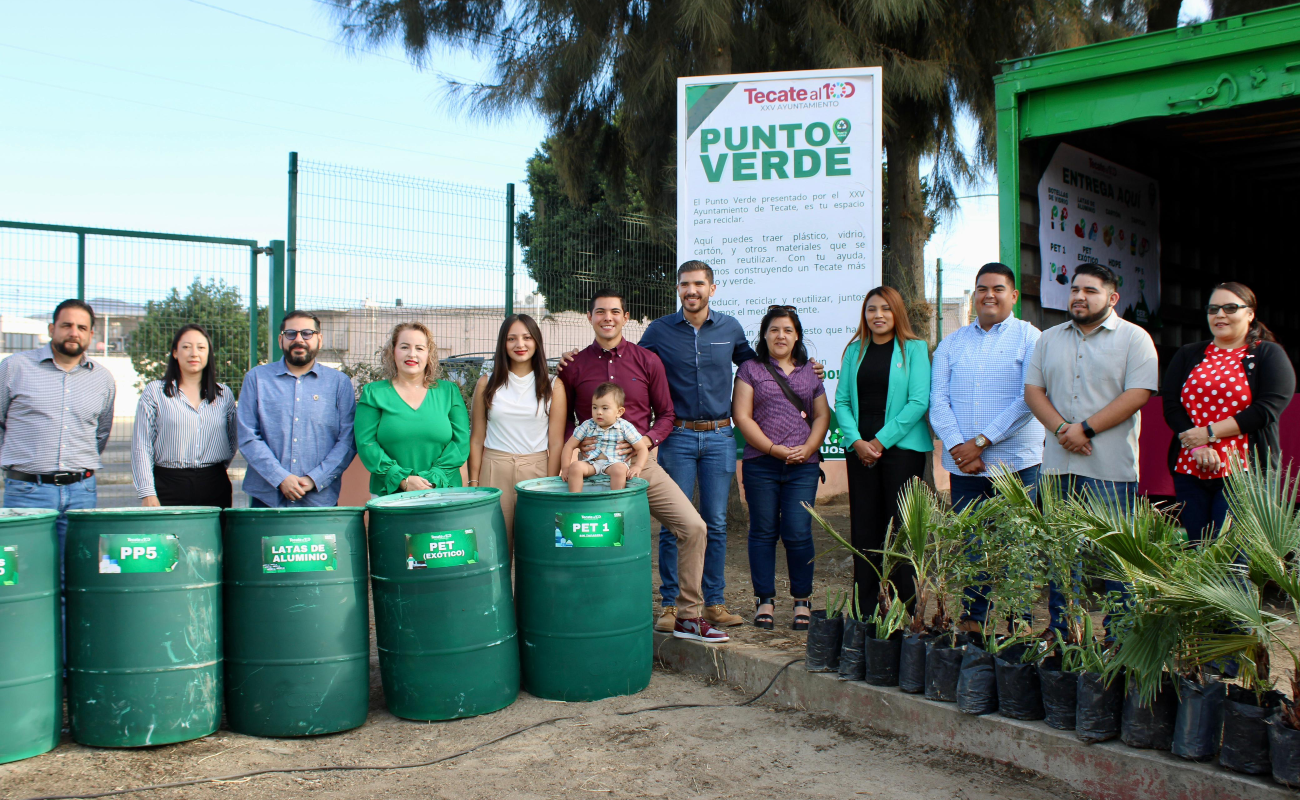 Instala Román Cota primer Punto Verde en Tecate