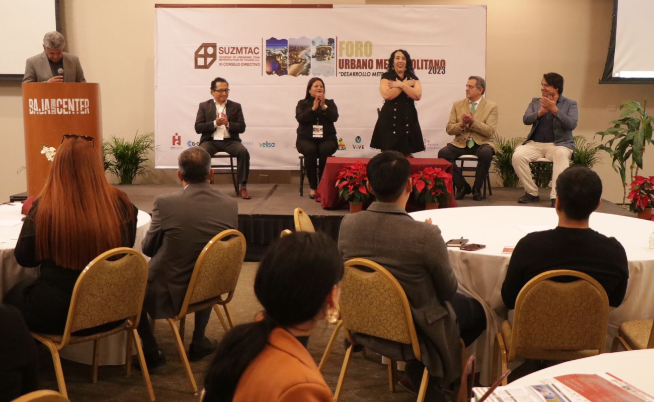 Inaugura Araceli Brown el II Foro Urbano Metropolitano en el Baja California Center