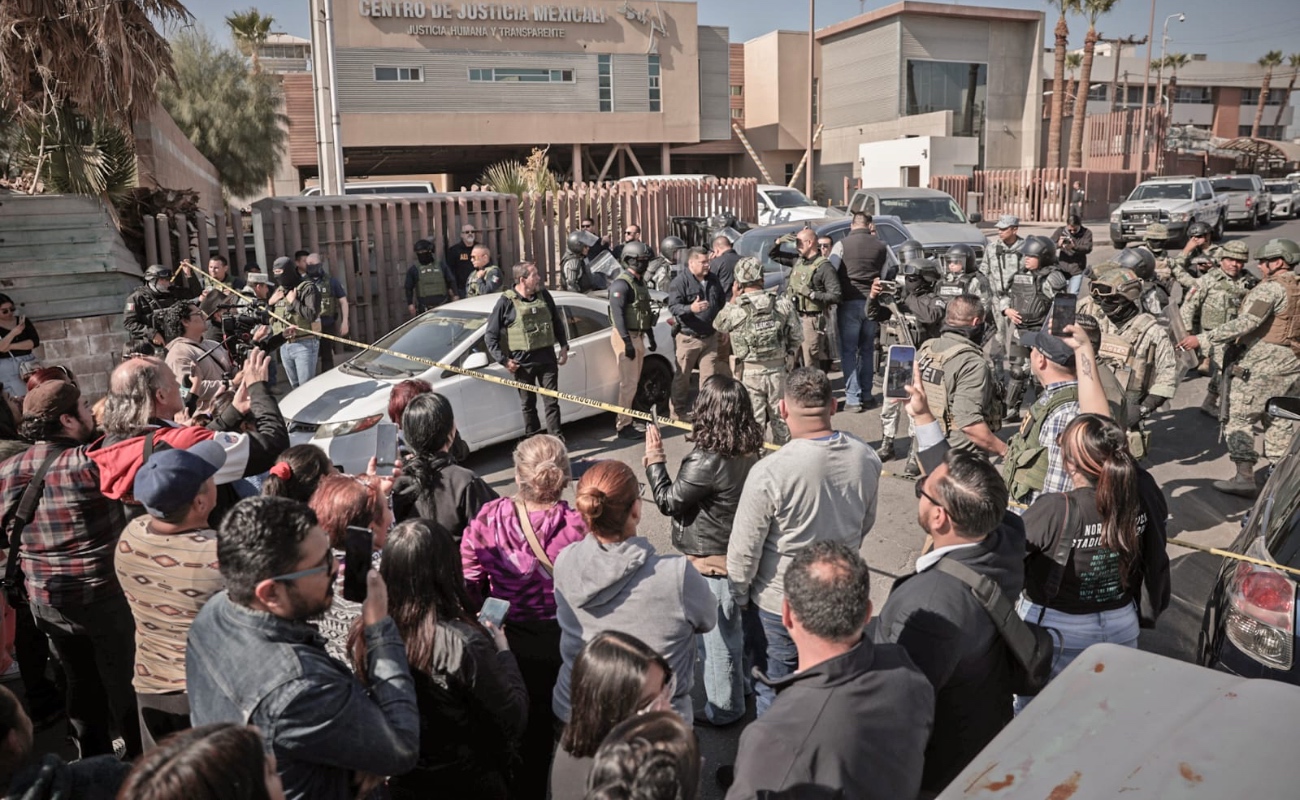 Motín dentro de cereso de Mexicali