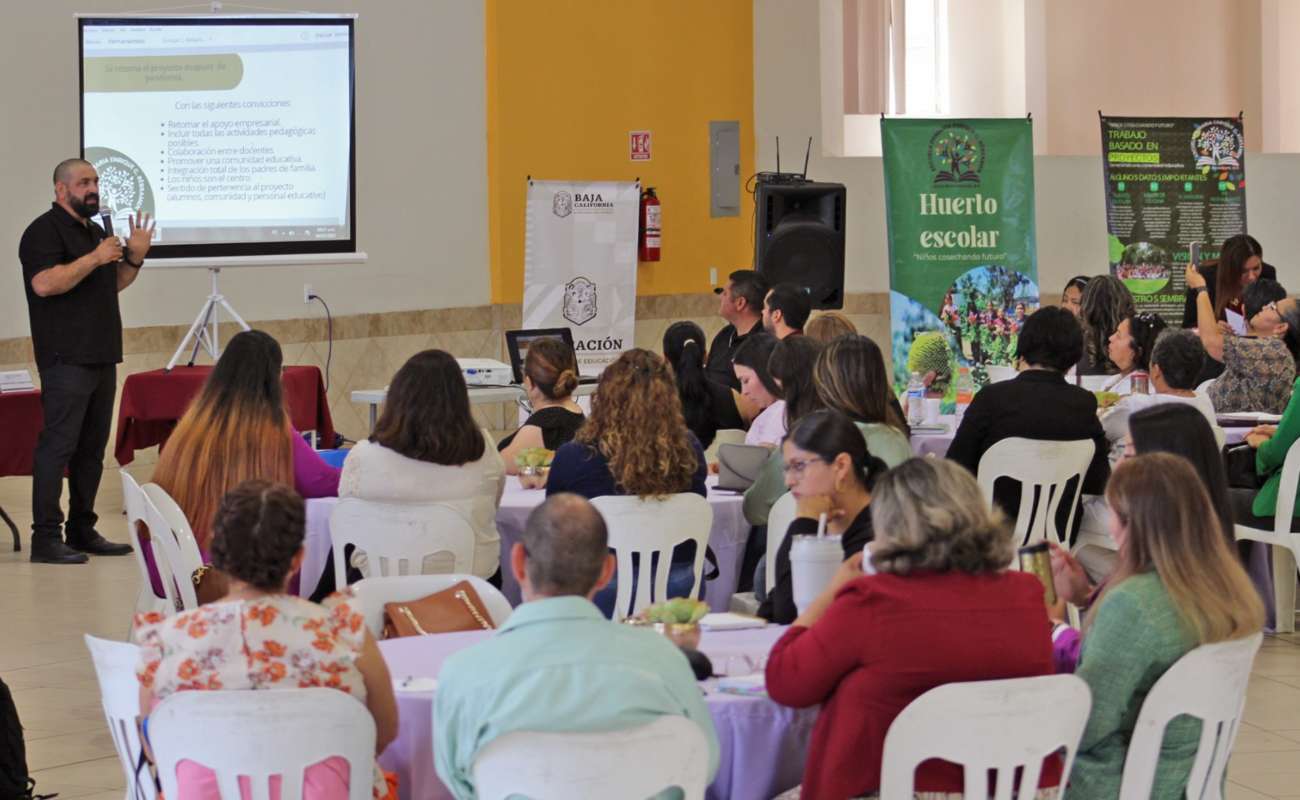 Comparten proyectos educativos con beneficios “Más allá del aula”