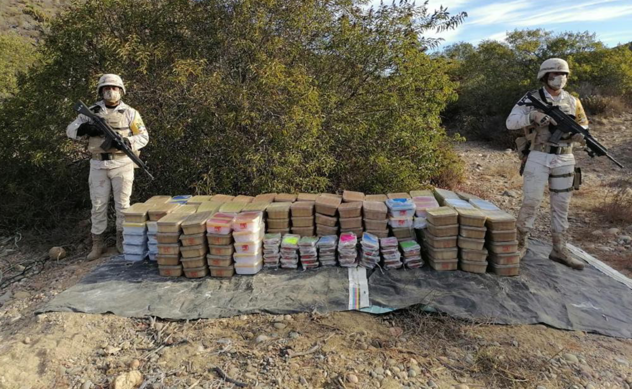 Aseguran 918 kilos de droga sintética en el sur de San Quintín