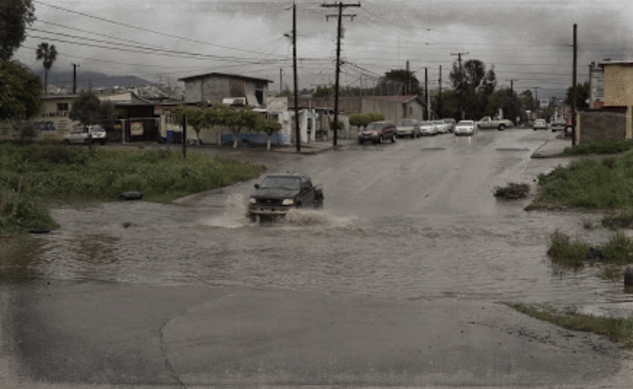 Reportan sin incidentes por lluvias en cauce del Arroyo Ensenada
