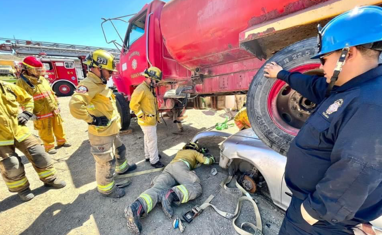 Accidentes de tránsito, servicios más atendidos por bomberos en Tijuana