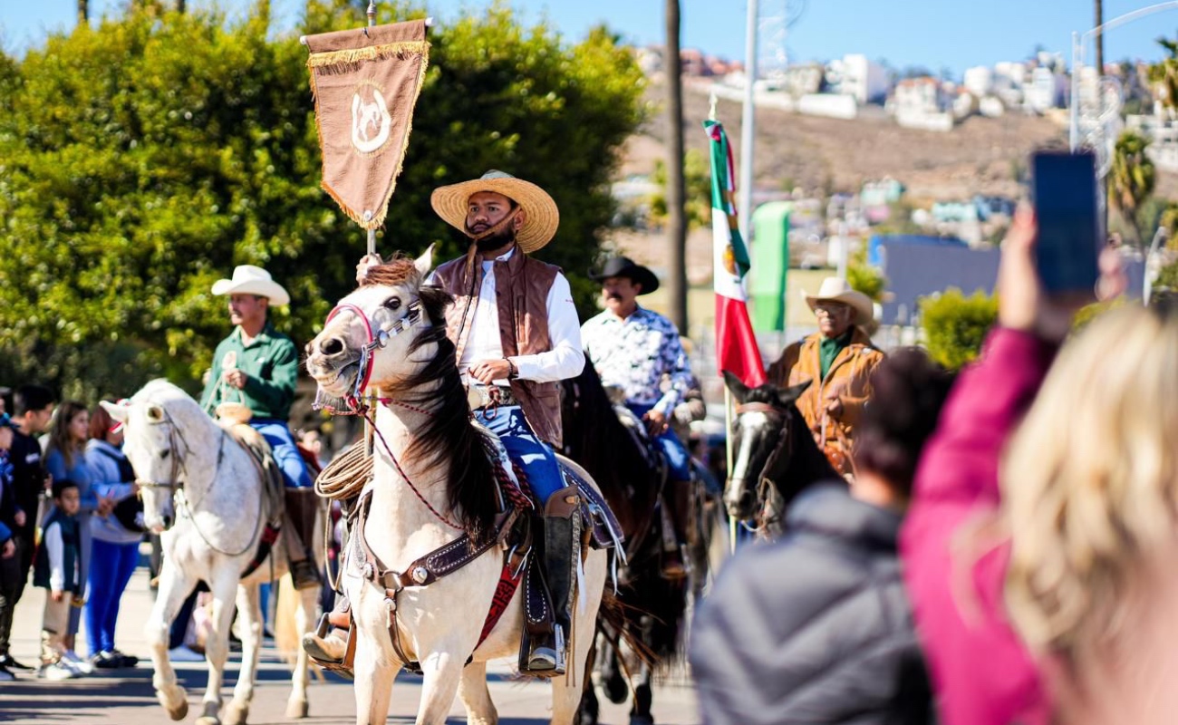 Invita alcaldesa Claudia Agatón a participar en el desfile cívico deportivo del inicio de la Revolución Mexicana