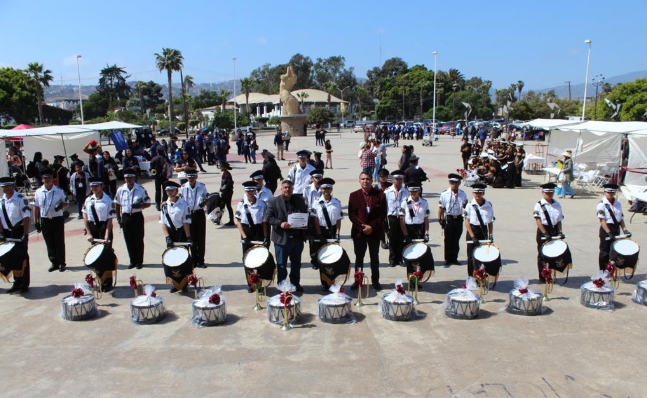Ganan estudiantes de Tecate primer lugar en el Concurso Estatal de Bandas de Guerra