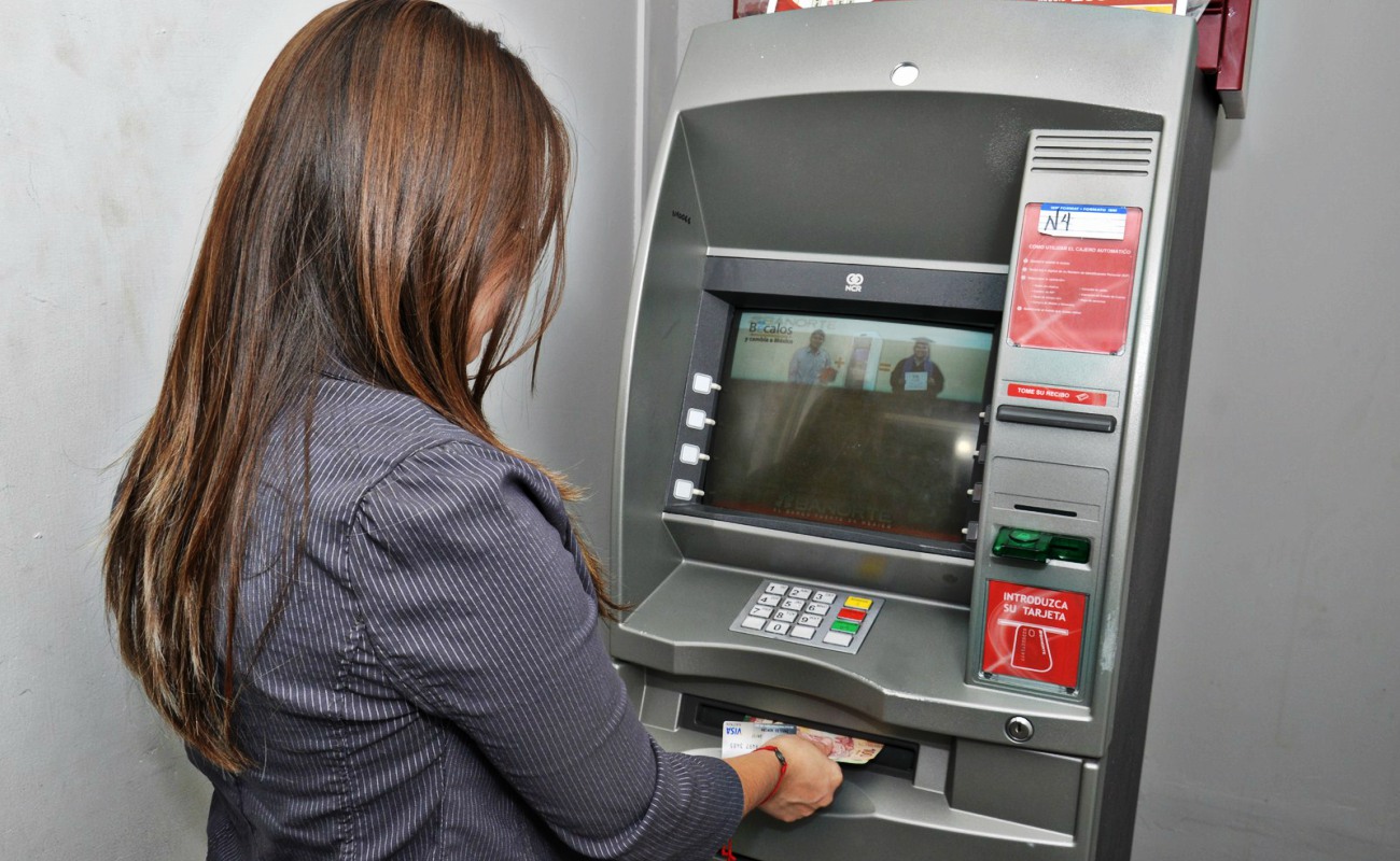 Mexicanos se sienten más inseguros en cajeros automáticos y transporte público