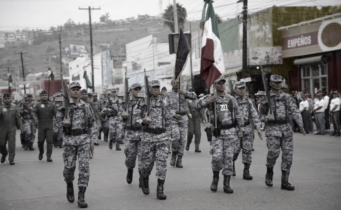 Encabeza alcalde Armando Ayala Robles el Desfile Cívico Militar alusivo al 213 aniversario del inicio de la Independencia de México