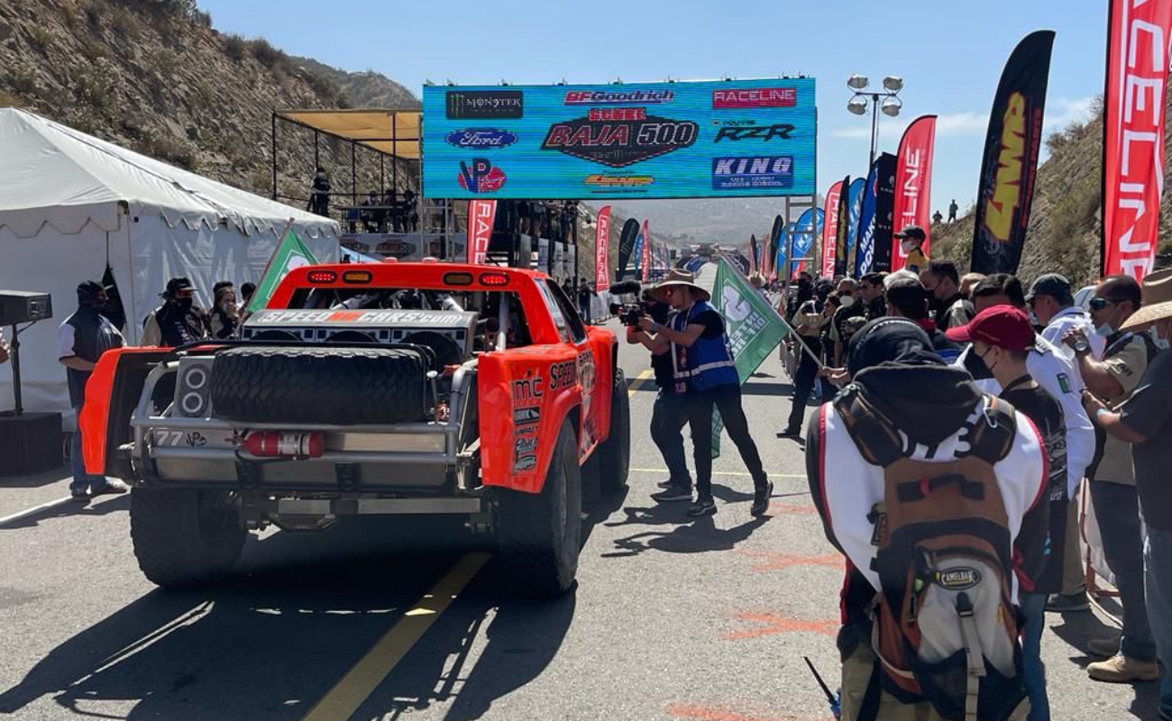 Anuncian cierre de vialidades por carreras Baja 500