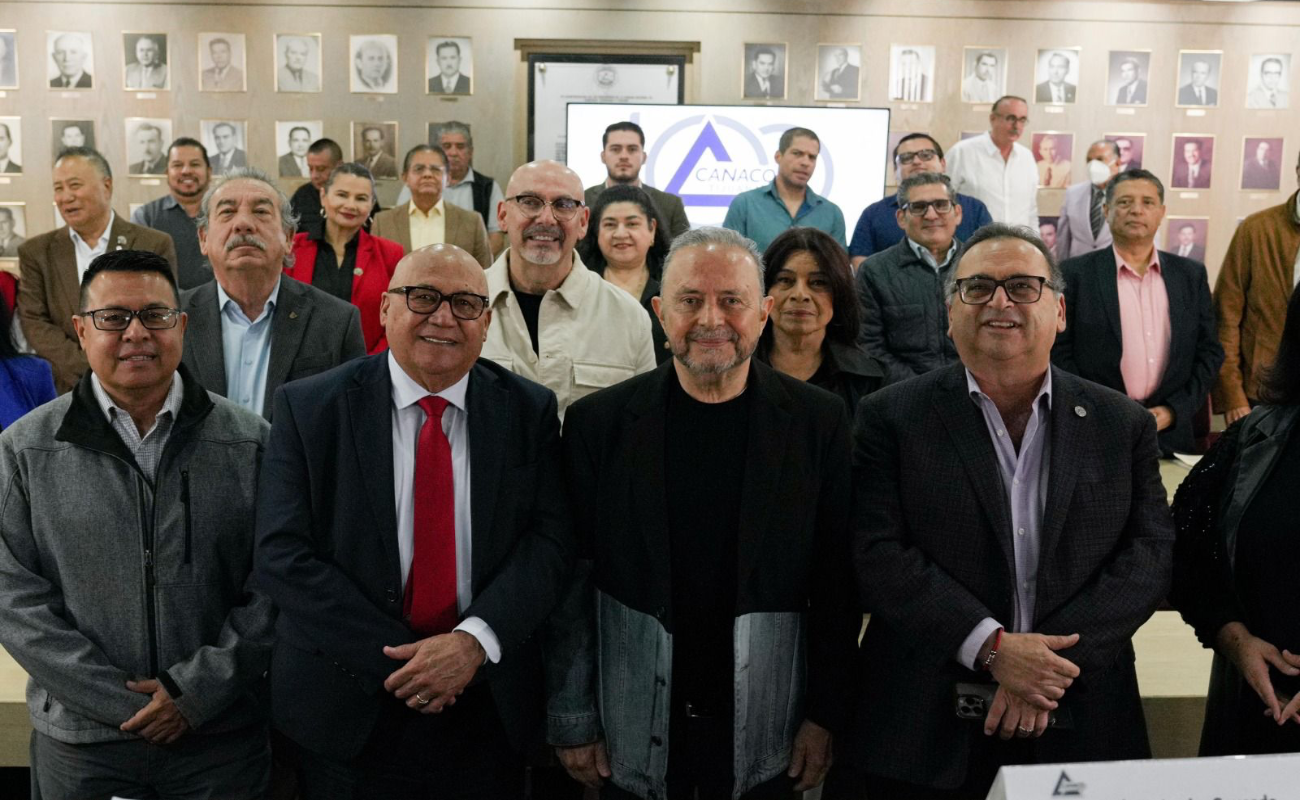 Se reúnen consejeros de CANACO con el diputado federal Fernando Castro Trenti