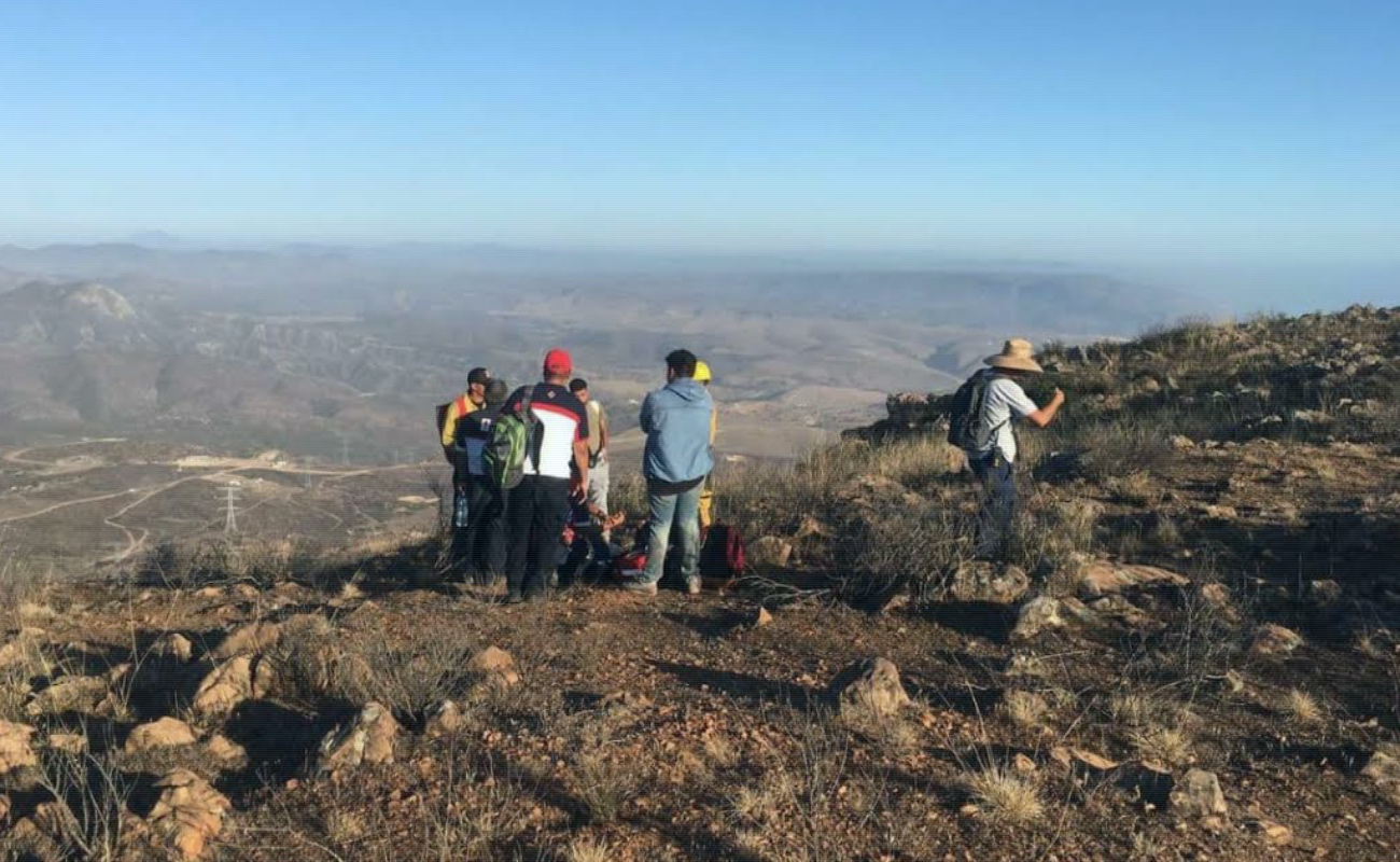 Sigue la restricción de ascenso al Cerro del Coronel en Rosarito