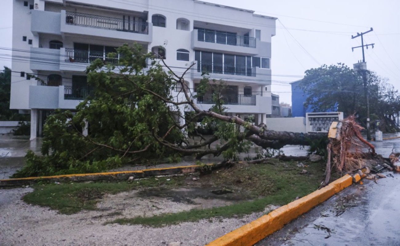 “Delta” golpea Quintana Roo como huracán categoría 2