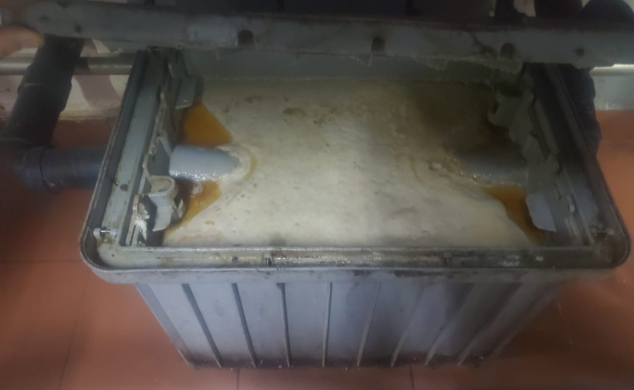 Suspende COEPRIS dulcerías de Cinépolis por mala higiene