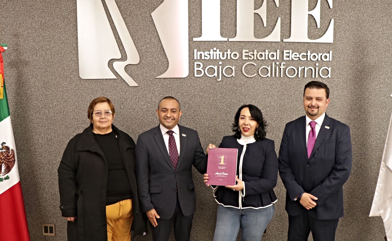 Presenta Araceli Brown informe de gobierno ante autoridades electorales