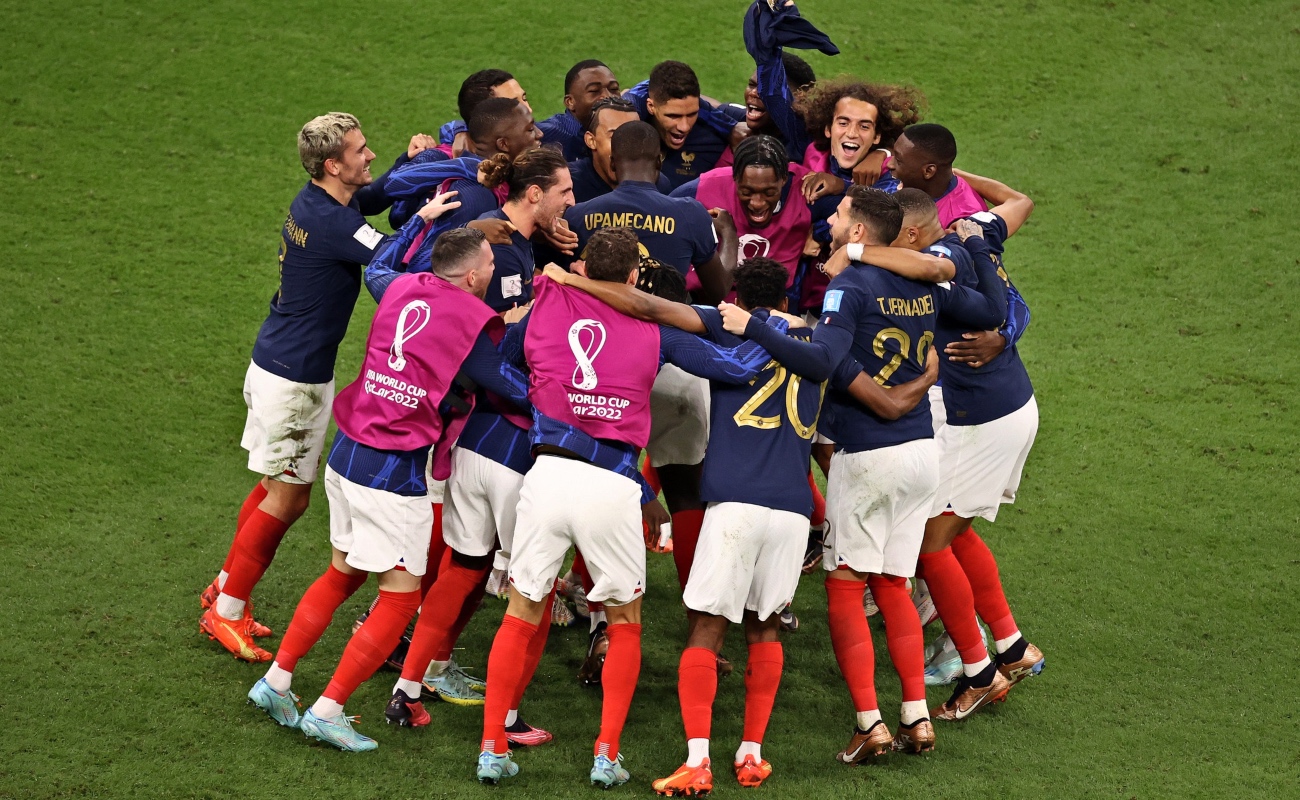 Sigue Francia en camino al título en Qatar 2022