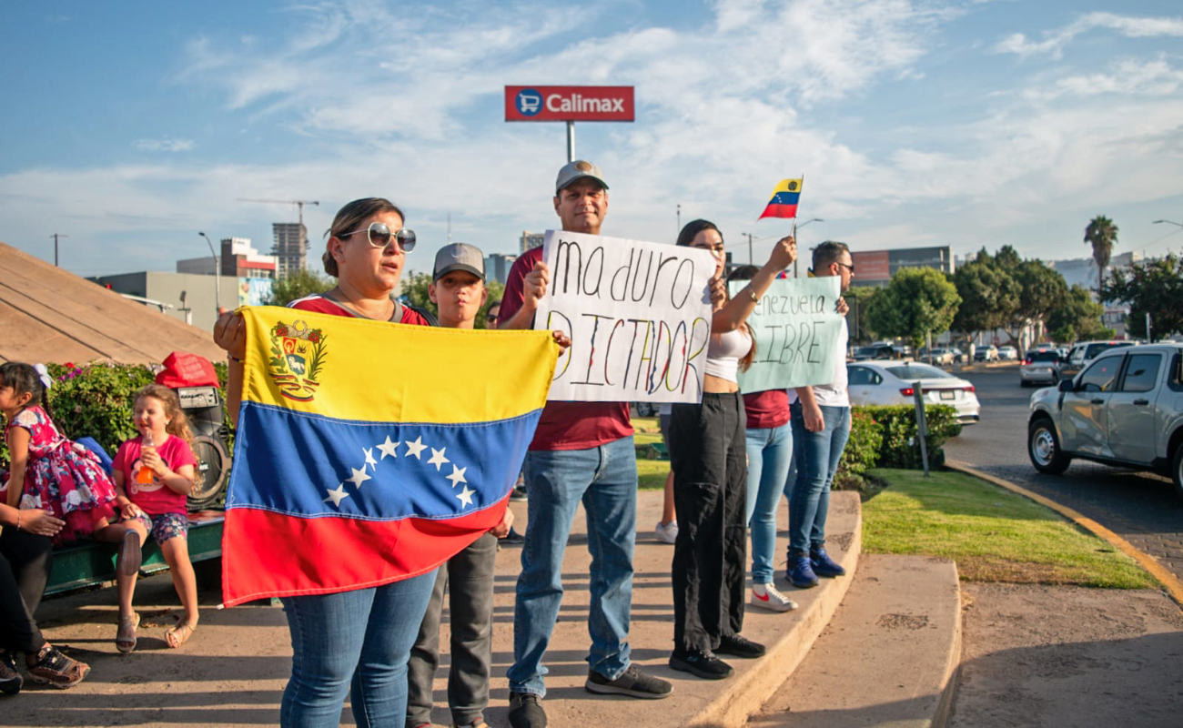 Comunidad venezolana en Tijuana protesta contra el régimen de Maduro