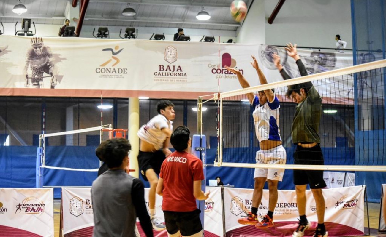 Impulsan entrenamientos de selecciones varoniles de voleibol de BC para lograr más hazañas