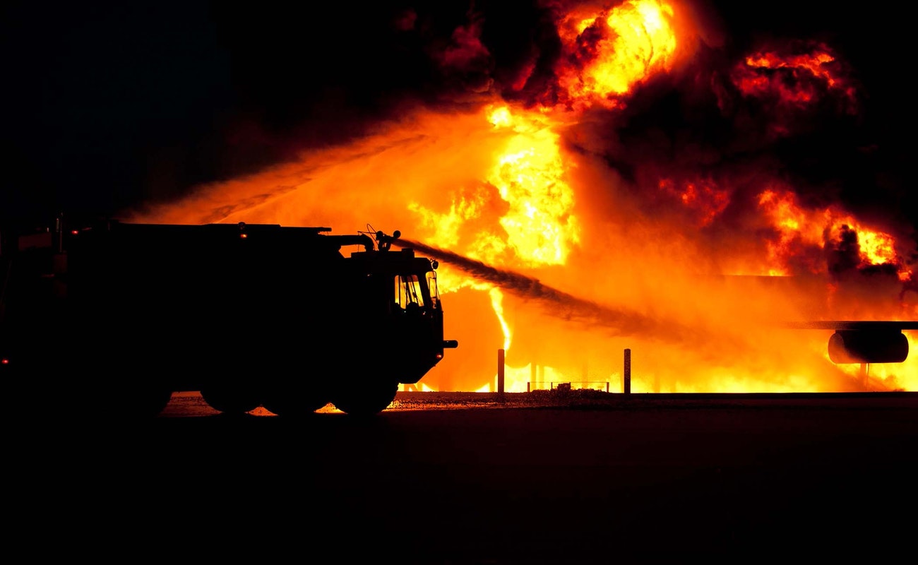 Van 31 muertos y hay 100 desaparecidos por incendios activos en California