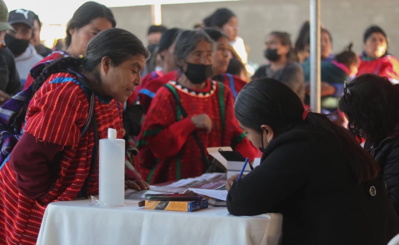 Aprueban diputados reforma constitucional para reconocer derechos políticos de los indígenas