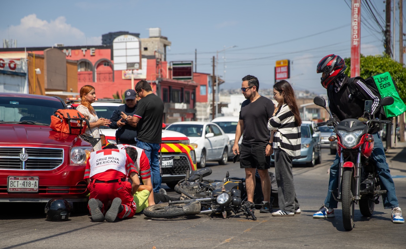 Atropellan a motociclista en la Zona Centro