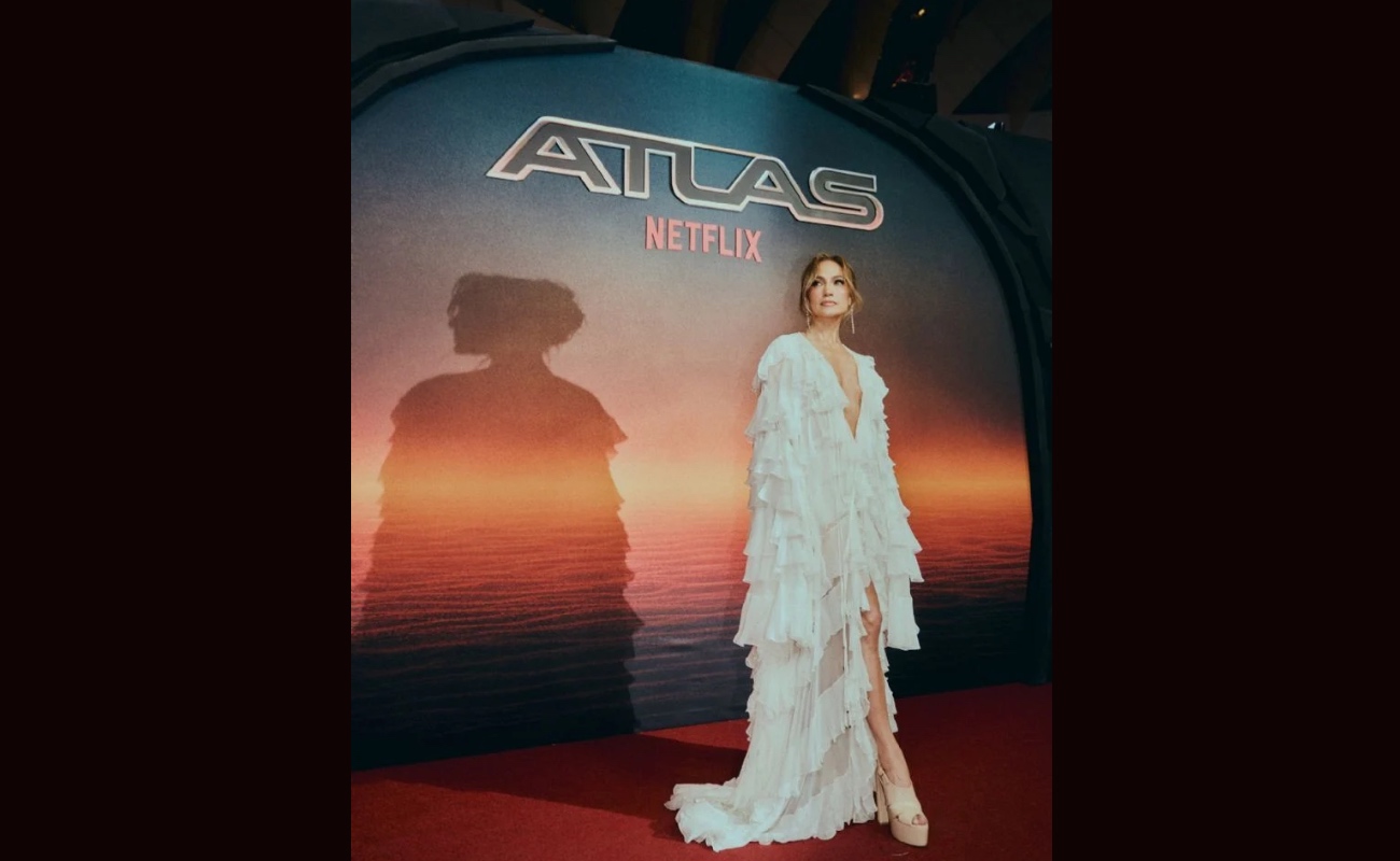 Jennifer Lopez presenta en México su nueva película ‘Atlas’