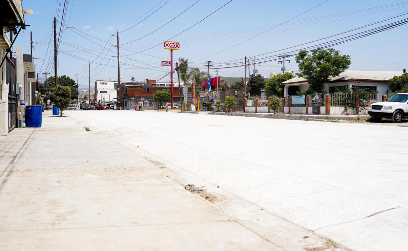 Invierte Gobierno de Ensenada más de 7.5 mdp en obras viales en la calle México