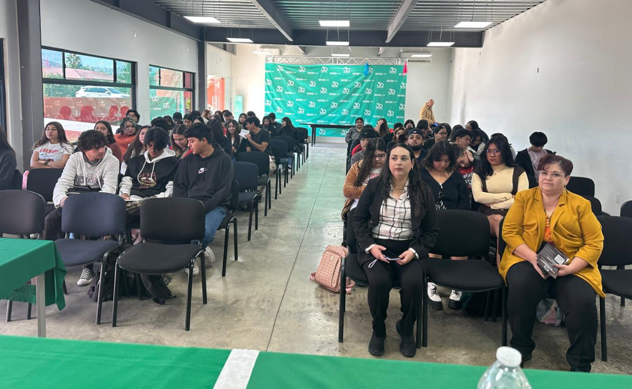 Presenta FGE a estudiantes del CUT Universidad de Tijuana herramientas tecnológicas para denuncias