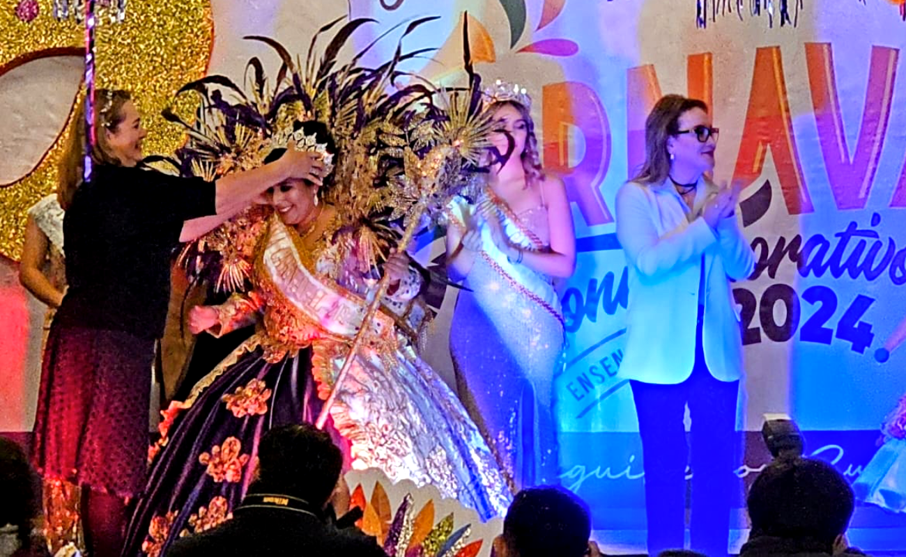 Coronan a los Reyes del Carnaval Conmemorativo de Ensenada 2024