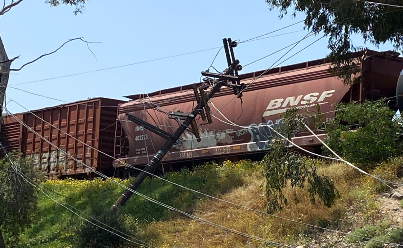 Se deslinda Baja Rail Road de choque de tren contra poste de alta tensión