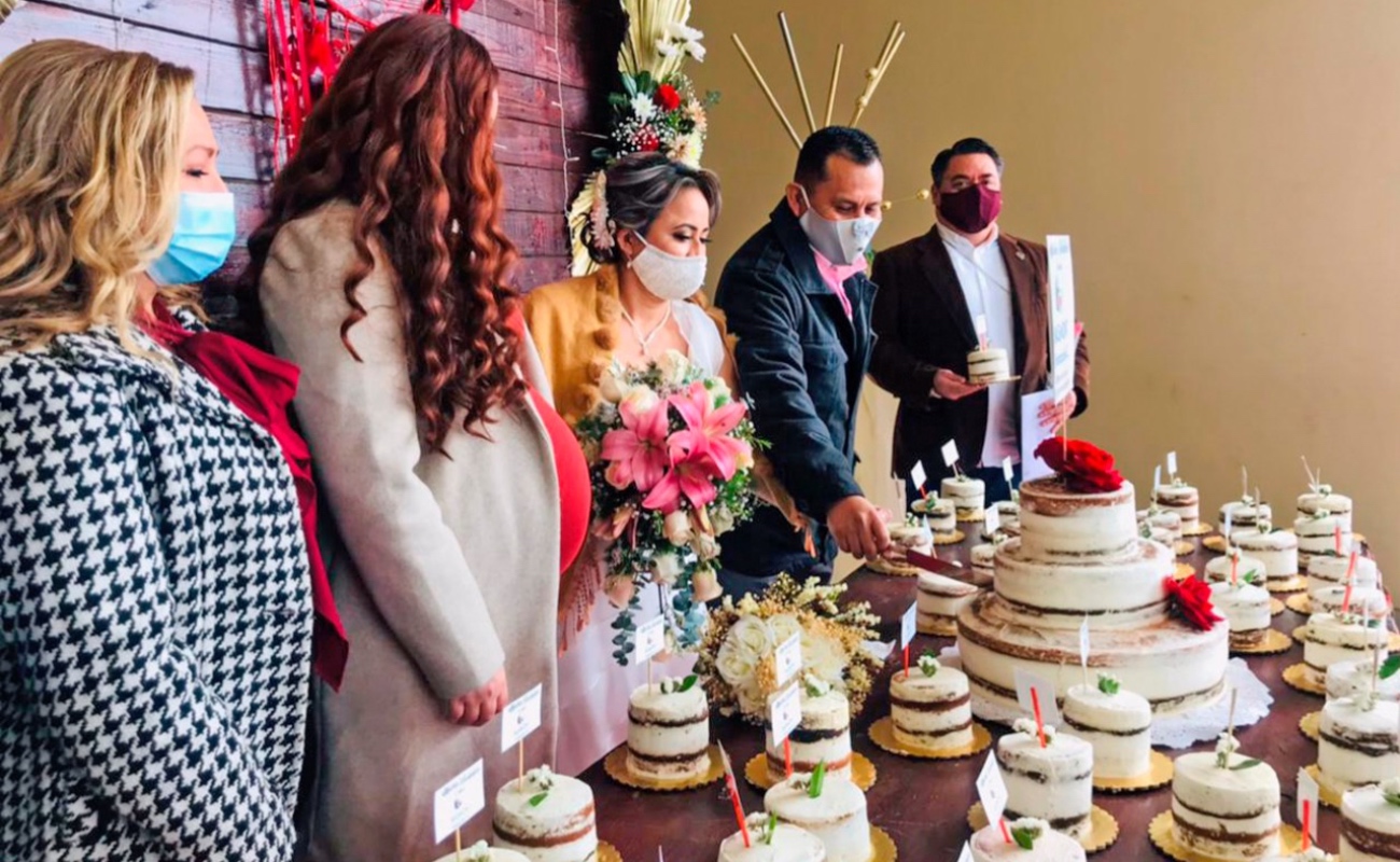 Se dan el sí 48 parejas, en ceremonia colectiva en Tecate