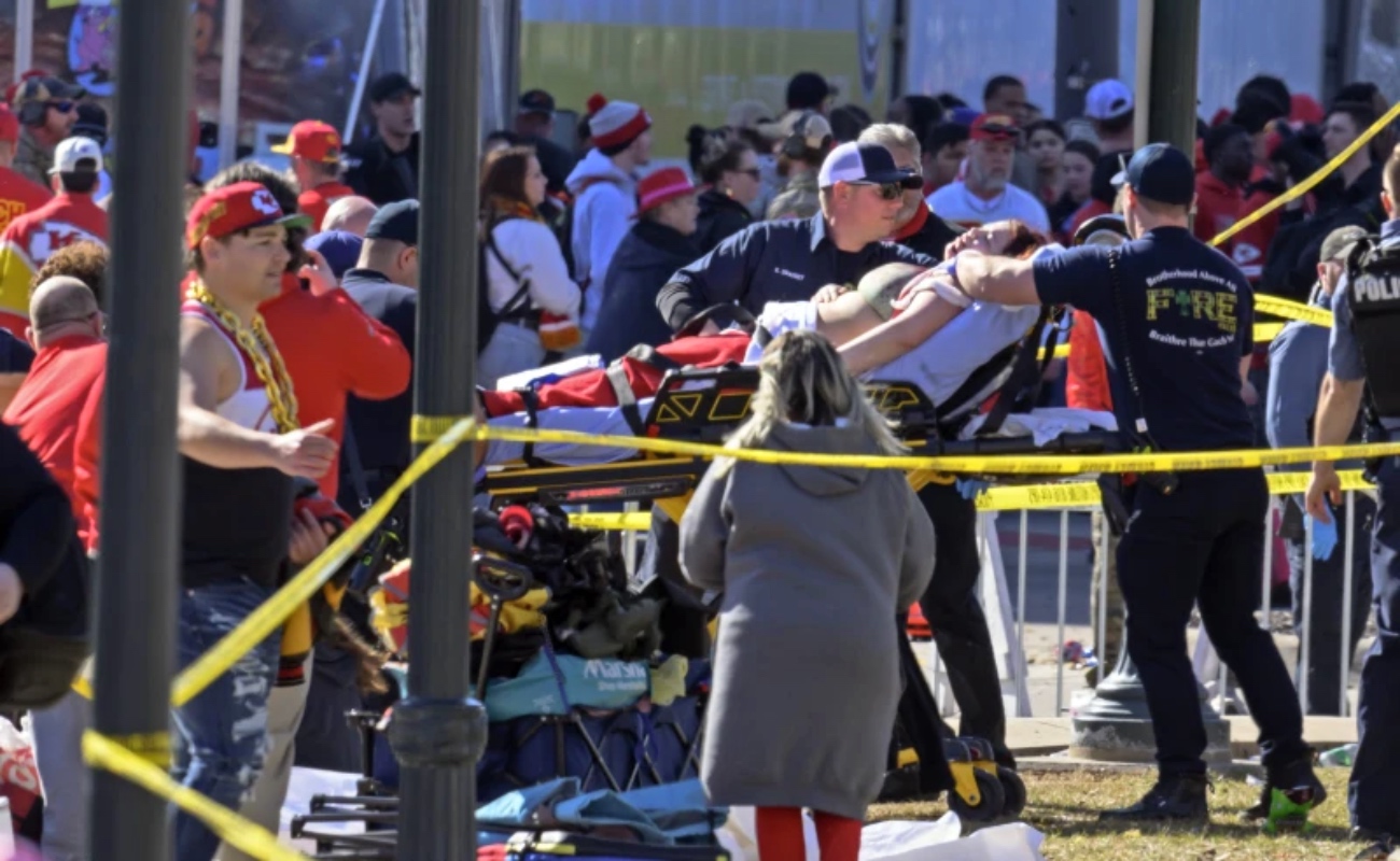 Termina con tiroteo festejo de Kansas City Chiefs; hay ocho heridos