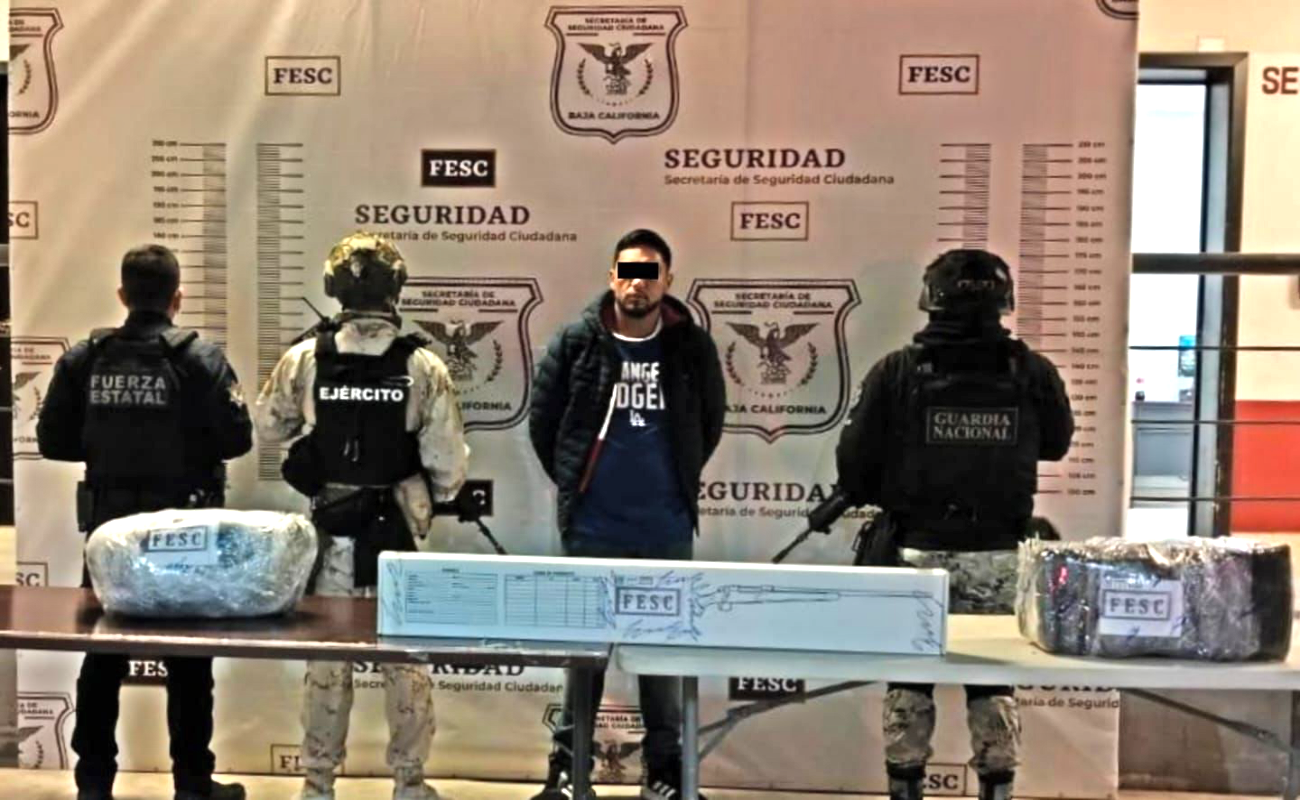 Aseguran a sujeto armado y en posesión de 330 mil pastillas de fentanilo