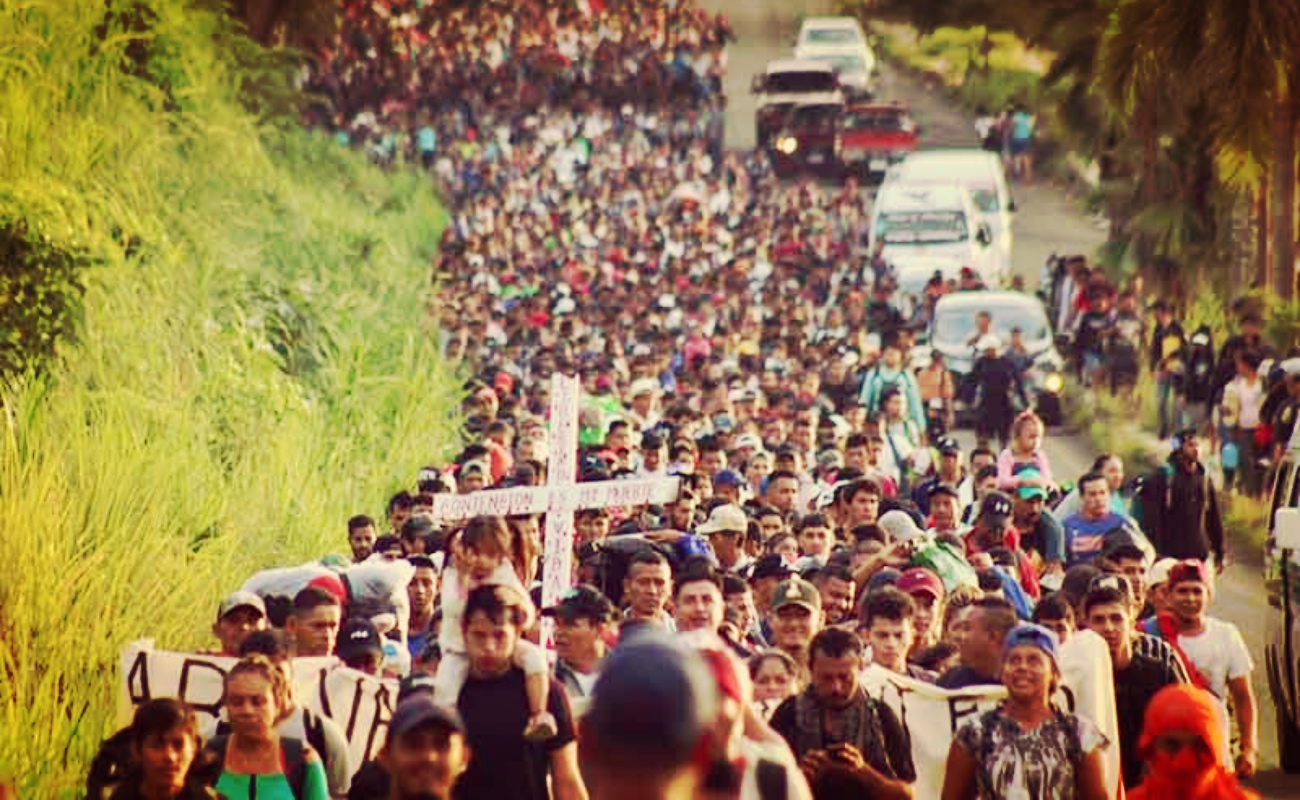 Caravana de 10 mil migrantes sale de México en víspera de la Noche Buena