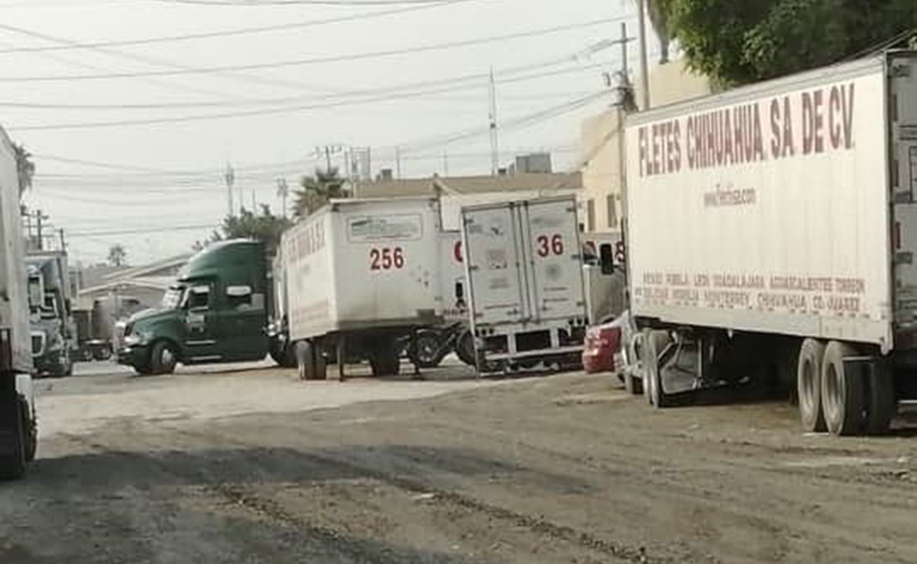 Acusan a empresa transportista de caos vial en inmediaciones de Garita de Otay