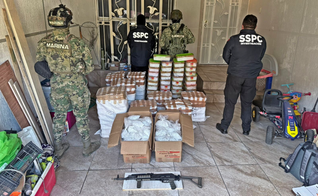 Aseguran 422 kilos de metanfetamina tras cateo en casa en El Refugio