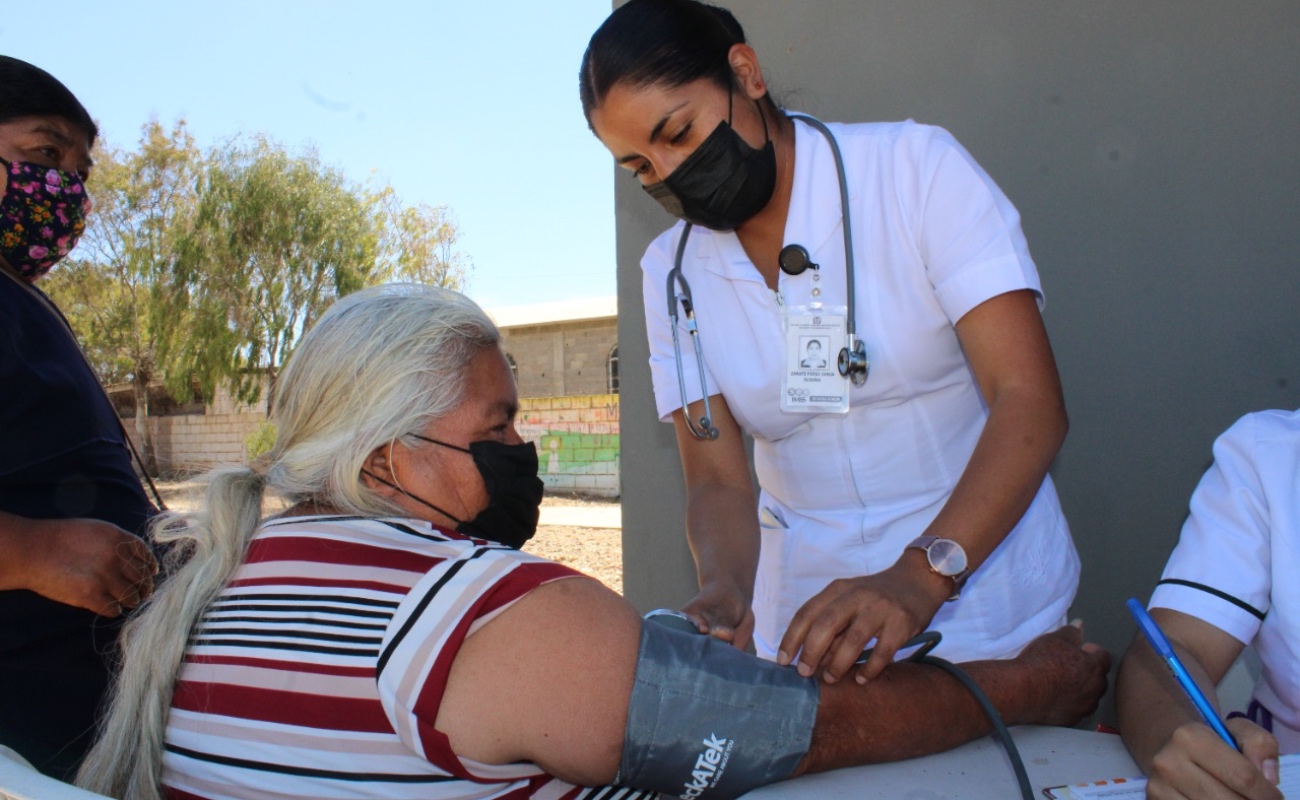 Acerca IMSS BC servicios de salud a comunidades de San Quintín
