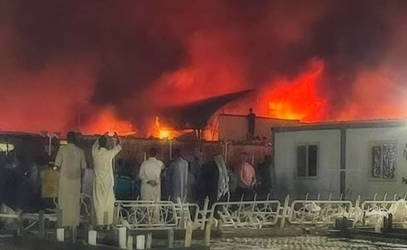 Mueren 50 personas al incendiarse hospital para Covid-19 en Irak